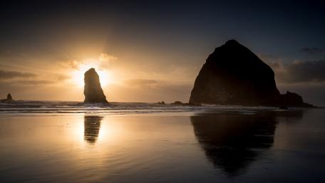 Haystack Rock wallpaper