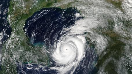 Hurricane Lili in the Guld of Mexico wallpaper