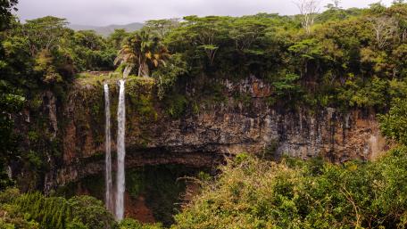 Chamarel Waterfall wallpaper