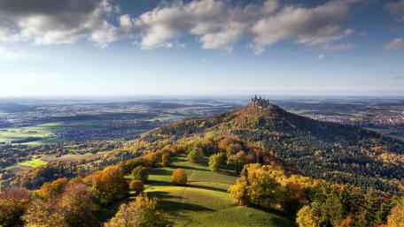 Hohenzollern Castle from Zeller Horn wallpaper