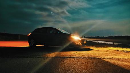 VW Car at Night wallpaper