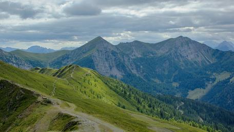 Majestic Alpine Ridge in Serene Wilderness wallpaper