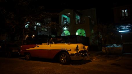 Vintage Chevrolet Under the Night Sky wallpaper