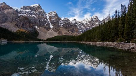 Moraine Lake - Canada wallpaper