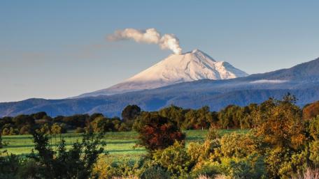 Popocatepetl Volcano wallpaper