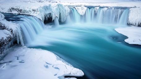 Goðafoss Waterfall wallpaper
