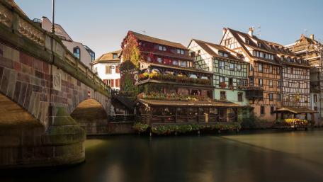 Au Pont Saint-Martin, Strasbourg wallpaper