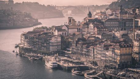 Charming Porto by the River wallpaper