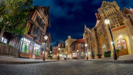 Charming Nightscape of Historic City Streets wallpaper