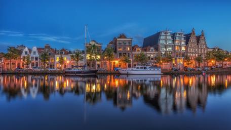 Haarlem reflection wallpaper