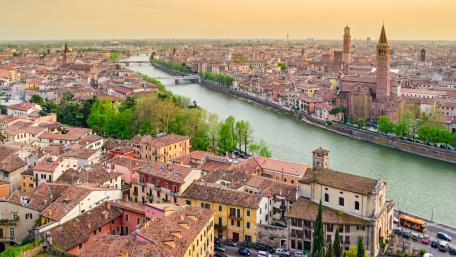 Verona wallpaper