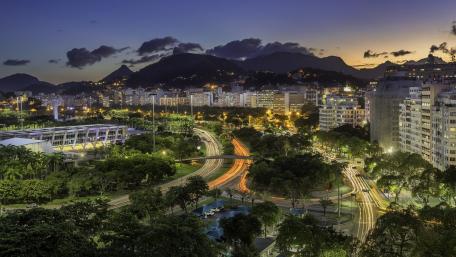 Vibrant Cityscape at Dusk in Rio de Janeiro wallpaper