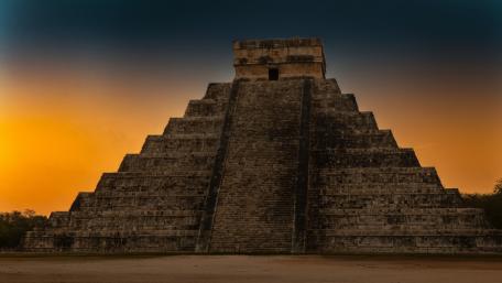 Chichen Itza wallpaper