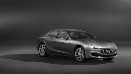 Maserati Ghibli GranLusso 2017 wallpaper
