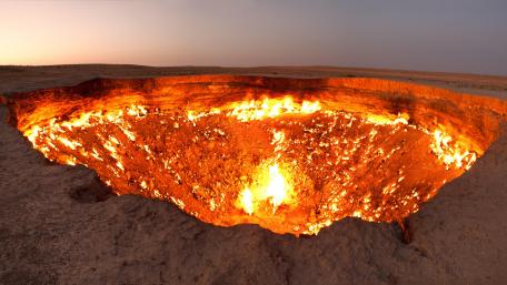 Darvaza Gas Crater Panorama wallpaper