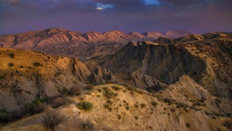 Mountains of Iraq wallpaper