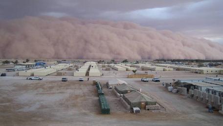Sandstorm in Al Asad wallpaper