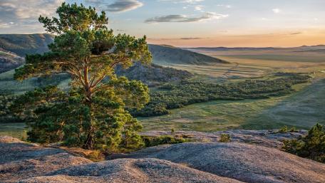 Breathtaking Scenic View of Nature's Majesty wallpaper