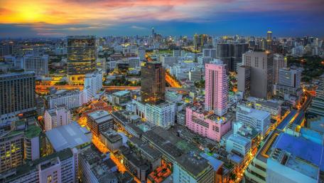 Vibrant City Skyline at Dusk wallpaper