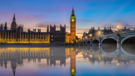 Big Ben reflected in Thames wallpaper