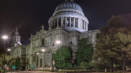 St. Paul's Cathedral Illuminated at Night wallpaper