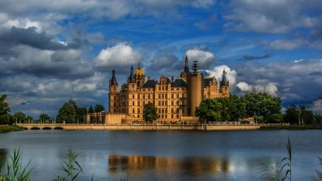 Schwerin Castle wallpaper