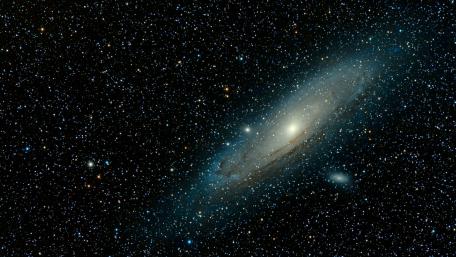 Spiral Galaxy in the Vast Cosmos wallpaper