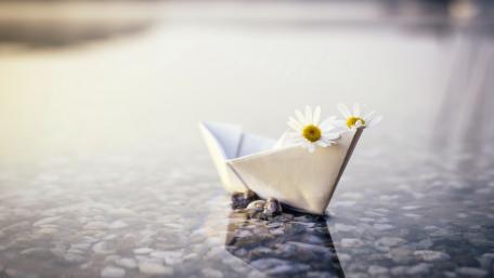 Paper ship wallpaper