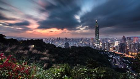 Cloudy Taipei wallpaper