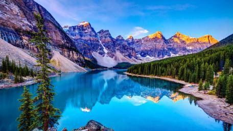 Valley Of Ten Peaks wallpaper