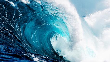 Majestic Blue Wave Unleashed wallpaper