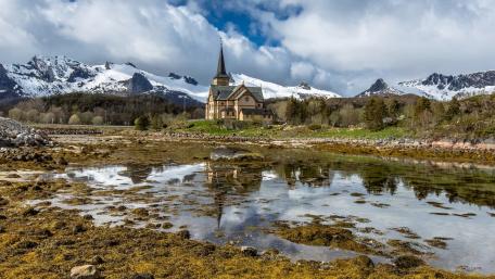 Vågan Church (Lofoten Islands) wallpaper