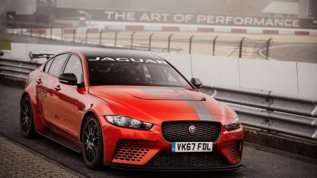 Jaguar XE SV wallpaper
