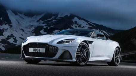 Aston Martin DBS SUPERLEGGERA wallpaper