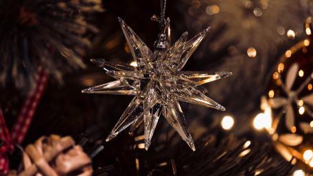 Christmas Tree Decoration wallpaper
