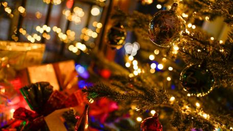 Christmas Tree Brilliance and Sparkling Lights wallpaper