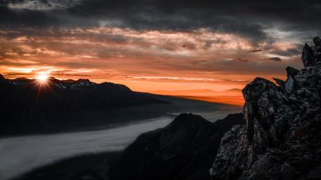 Hooker Valley at sunrise wallpaper