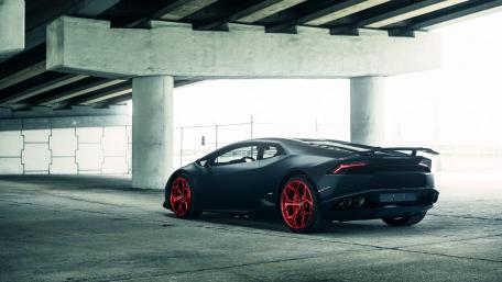 Lamborghini Huracan in Urban Setting wallpaper