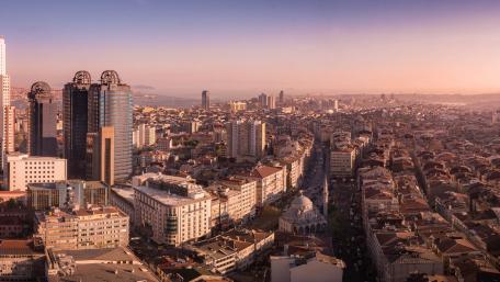 Stunning Cityscape at Dusk in 5K Quality wallpaper