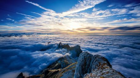 Sea of clouds wallpaper