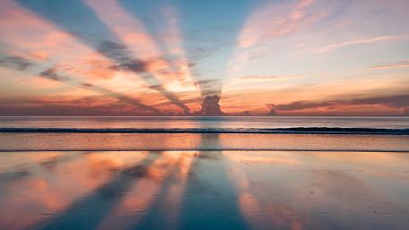 Serene Sunset Over Calm Waters wallpaper