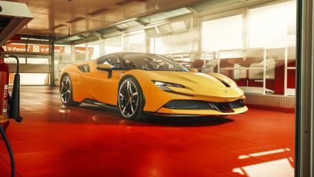 2020 Ferrari SF90 Stradale wallpaper