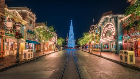 Disneyland at Christmas time wallpaper