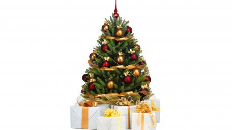 Festive Christmas Tree with Elegant Decorations wallpaper