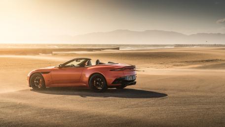 Aston Martin DBS Superleggera wallpaper