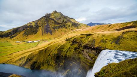 Skógafoss waterfall wallpaper