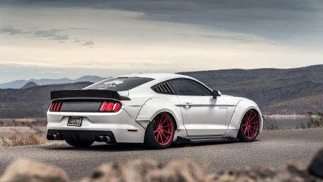 Ultimate Ford Mustang Road Warrior wallpaper