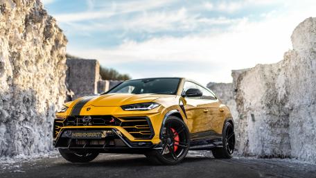 2020 amborghini Urus wallpaper