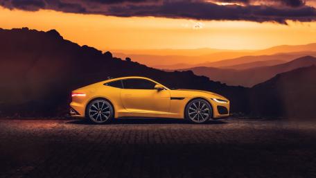 Stunning Jaguar F-TYPE at Sunset Glow wallpaper