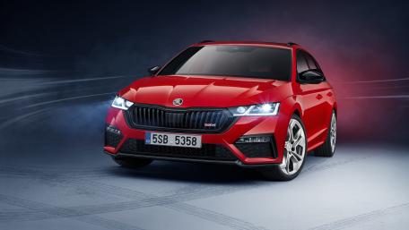 Sleek Red Skoda for a Bold Drive wallpaper